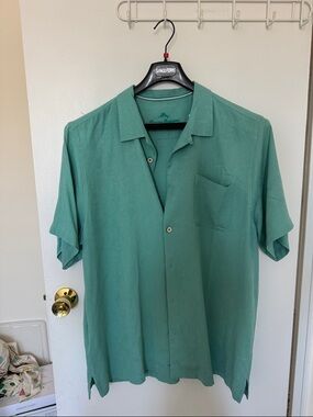 Men's Green Short-Sleeve Camp Shirt